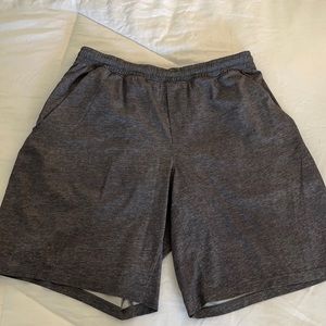 LULULEMON MENS SHORT